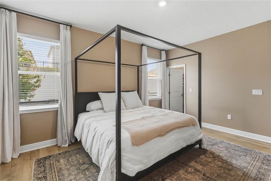 Furnished interior view inside a new home in , Clermont (Image 19).