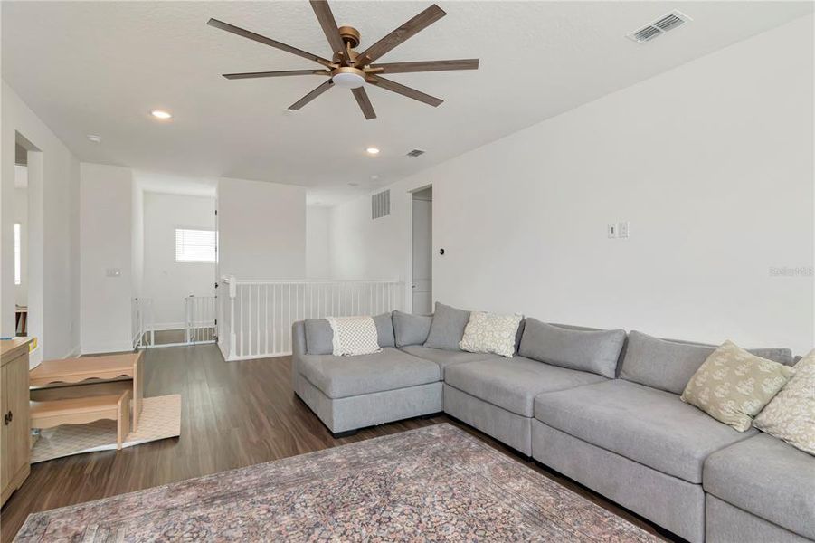 Furnished interior view inside a new home in , Apollo Beach (Image 36). Furnished interior view inside a new home in , Apollo Beach (Image 36).
