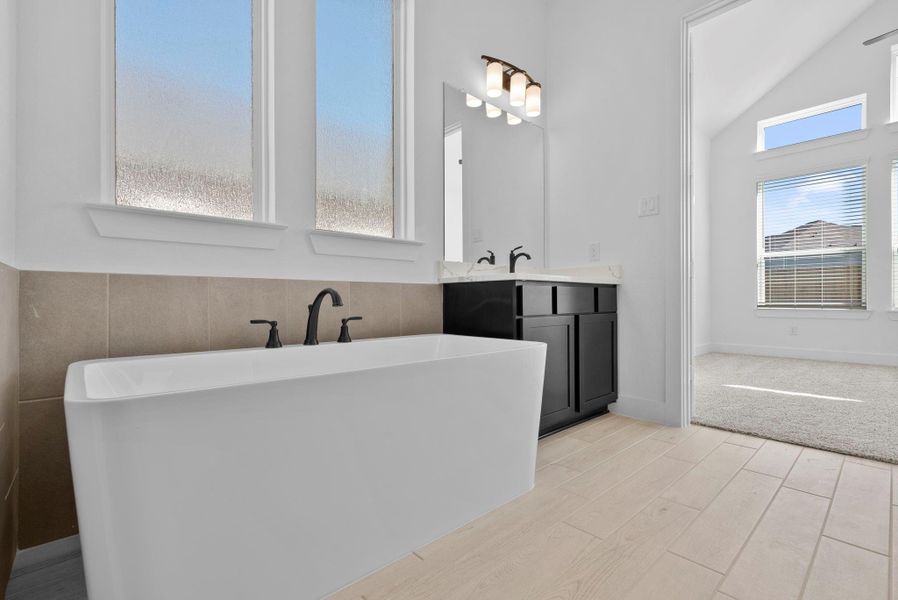 Furnished interior view inside a new home in Blue Heron, Mont Belvieu (Image 12).