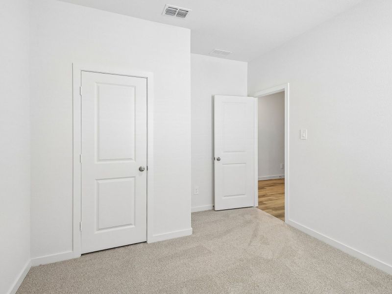 Spacious, unfurnished interior of a new home in Morgan Farms, Josephine (Image 14).