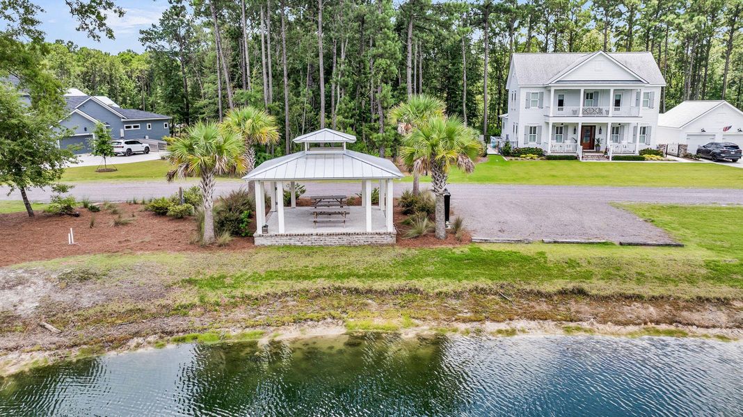 Image 38 of a home in Hidden Ponds Reserve.