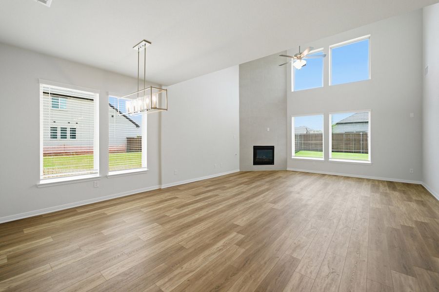 Spacious, unfurnished interior of a new home in La Terra, Celina (Image 24).