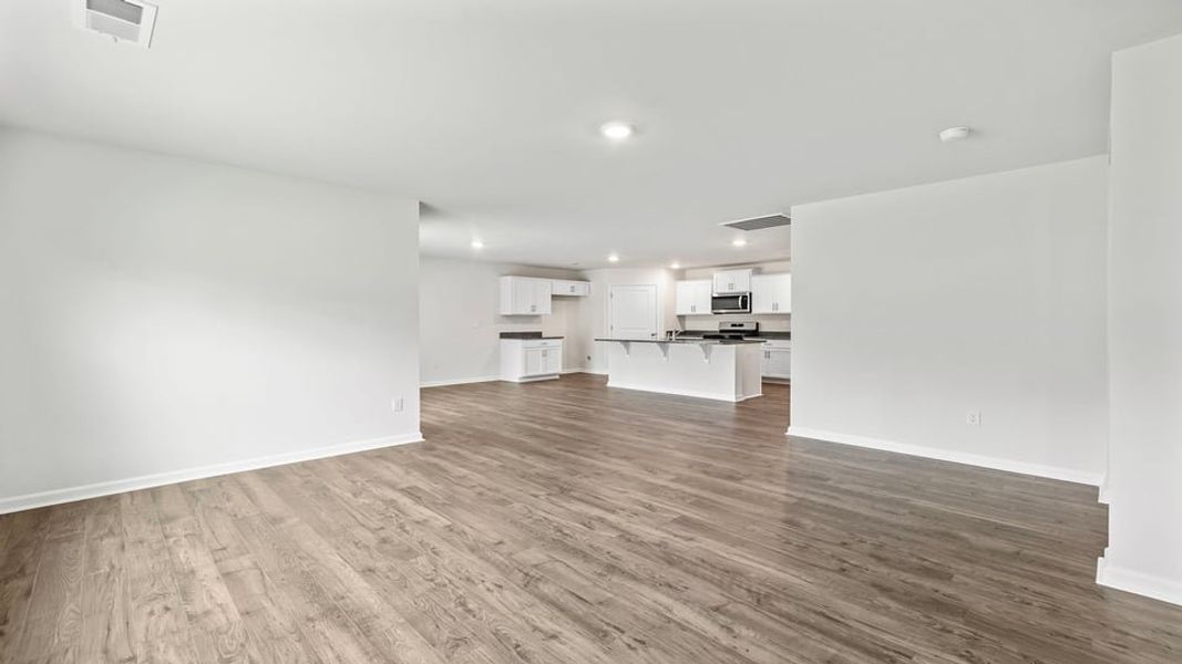 Spacious, unfurnished interior of a new home in Harrier Point, Woodruff (Image 22).