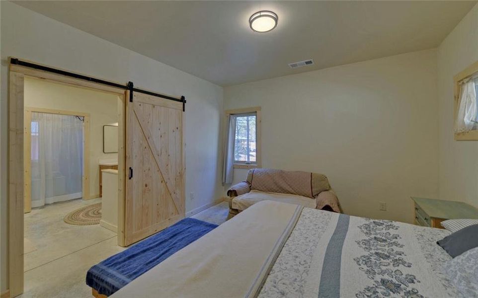 Furnished interior view inside a new home in , Dahlonega (Image 12).