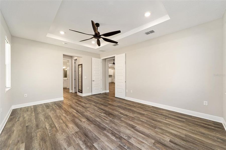 Spacious, unfurnished interior of a new home in , Ocala (Image 44).