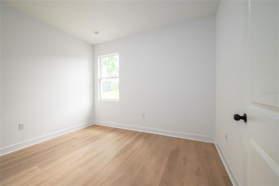 Spacious, unfurnished interior of a new home in , North Port (Image 39).