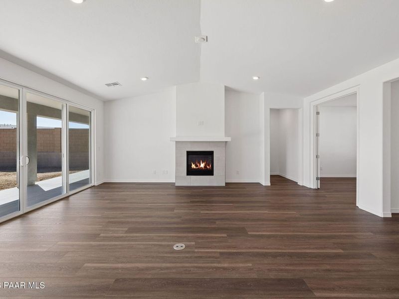 Spacious, unfurnished interior of a new home in Westwood, Prescott (Image 17).