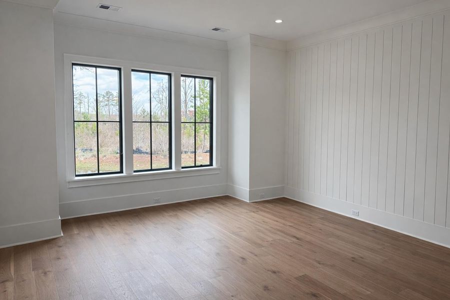 Spacious, unfurnished interior of a new home in , Ravenel (Image 23).