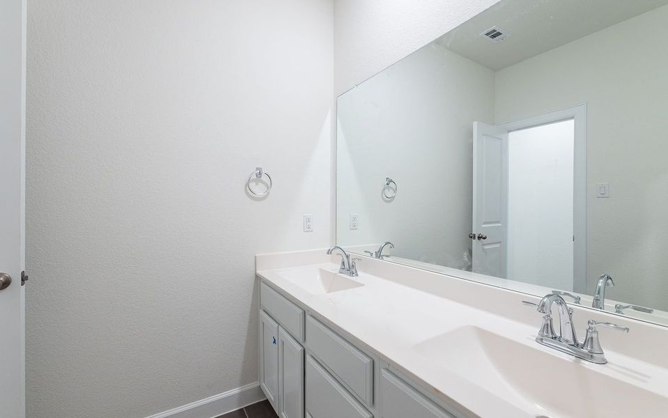 Furnished interior view inside a new home in Sonoma Verde, Rockwall (Image 8).