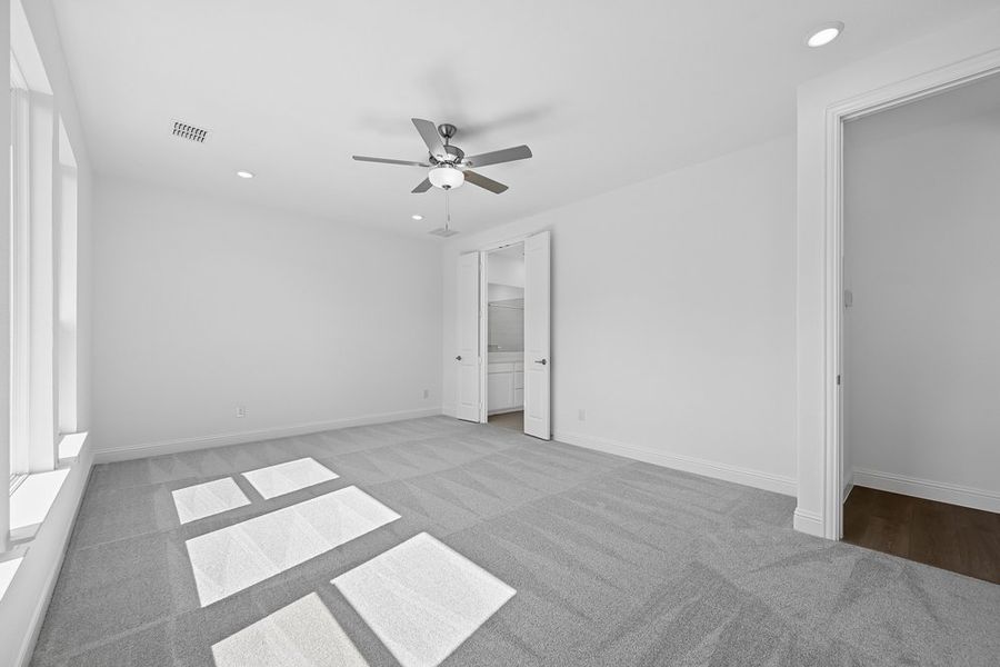 Spacious, unfurnished interior of a new home in The Ridge at Northlake, Northlake (Image 20).