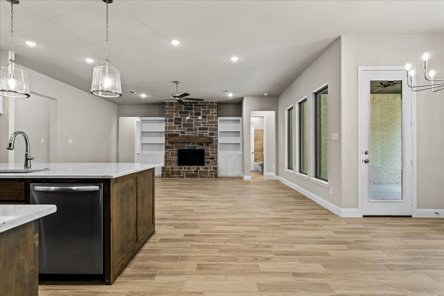 Doug Parr Homes | Hunter Plan - Kitchen and Living Doug Parr Homes | Hunter Plan - Kitchen and Living