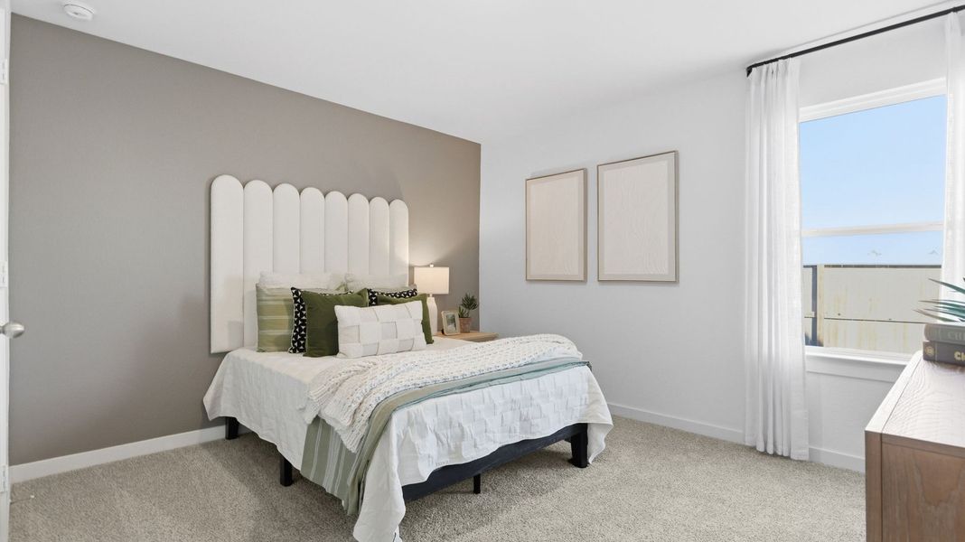Furnished interior view inside a new home in Lago Mar, Texas City (Image 10).
