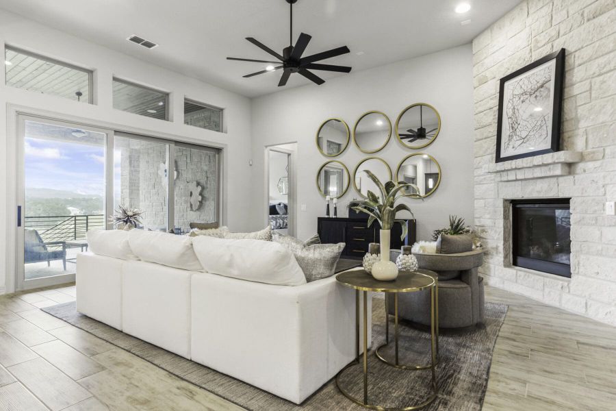 Spacious living area in Ashlyn luxury home, Belle Oaks