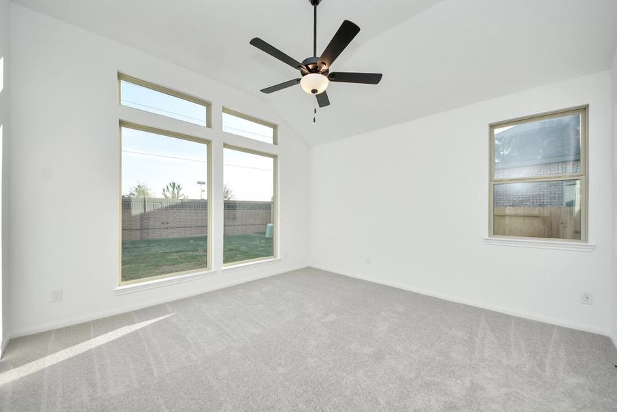 Spacious, unfurnished interior of a new home in Elyson, Katy (Image 11).