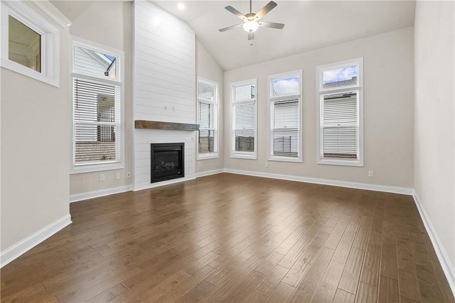 Spacious, unfurnished interior of a new home in Promenade at Sawnee Village, Cumming (Image 11).