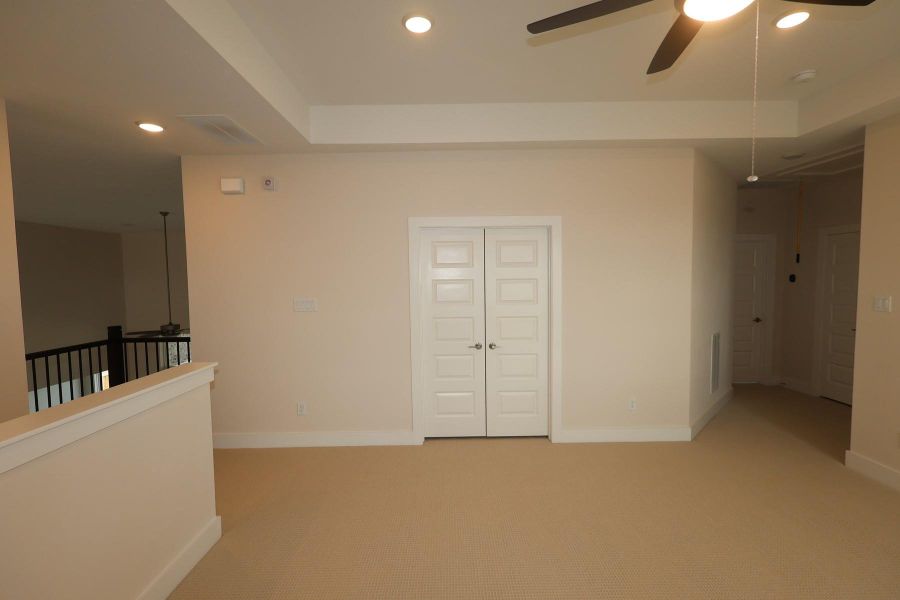 Spacious, unfurnished interior of a new home in Dunham Pointe, Cypress (Image 39).