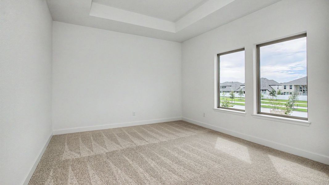 Spacious, unfurnished interior of a new home in Valencia, Manvel (Image 27).