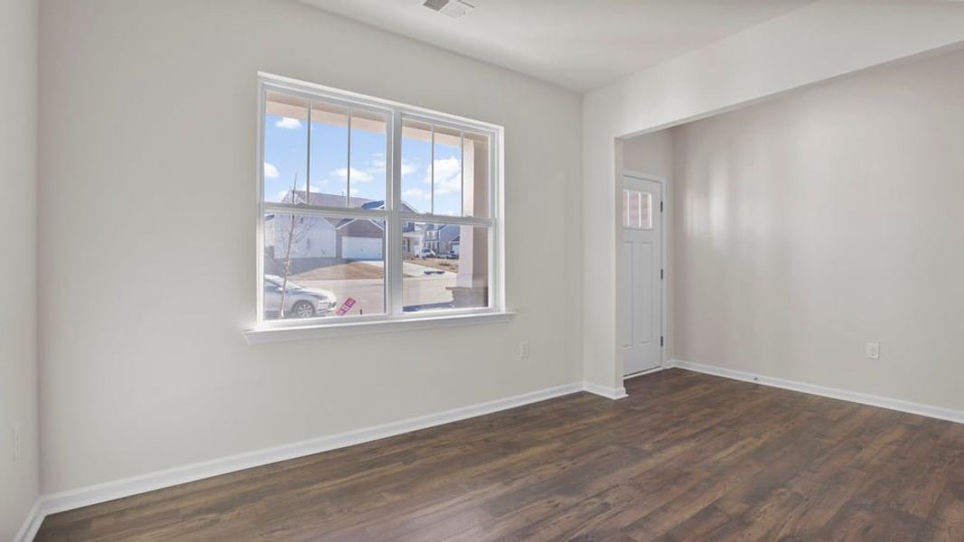 Spacious, unfurnished interior of a new home in Woodglen, Piedmont (Image 16). Spacious, unfurnished interior of a new home in Woodglen, Piedmont (Image 16).