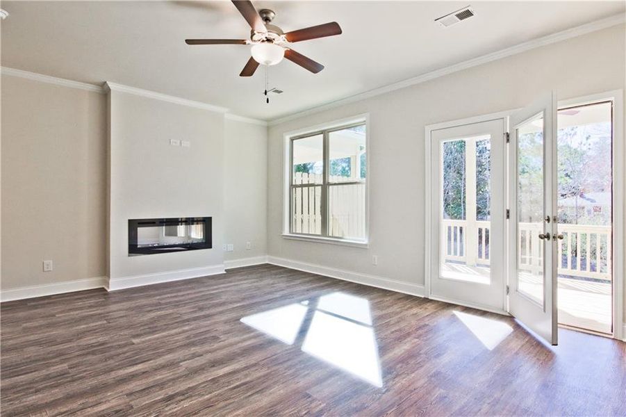 Spacious, unfurnished interior of a new home in Towns at Enclave, Lawrenceville (Image 8). Spacious, unfurnished interior of a new home in Towns at Enclave, Lawrenceville (Image 8).