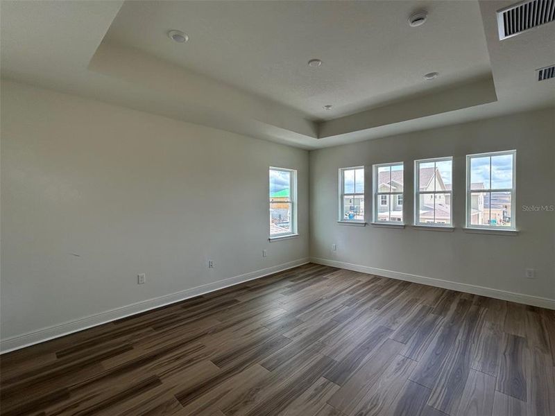 Spacious, unfurnished interior of a new home in Laureate Park, Orlando (Image 23). Spacious, unfurnished interior of a new home in Laureate Park, Orlando (Image 23).