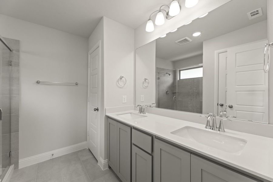 Furnished interior view inside a new home in Keeneland, Aubrey (Image 8).