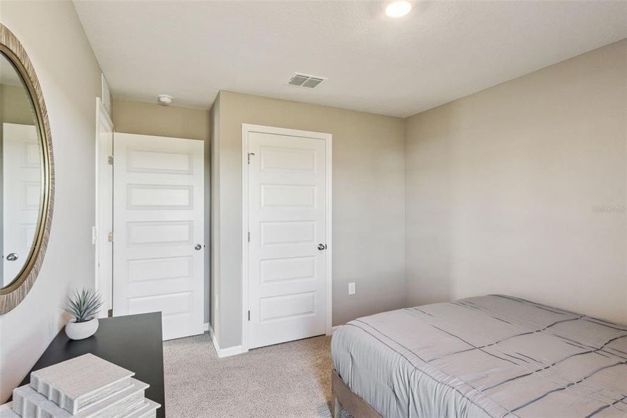 Furnished interior view inside a new home in Willowbrook South, Winter Haven (Image 20). Furnished interior view inside a new home in Willowbrook South, Winter Haven (Image 20).