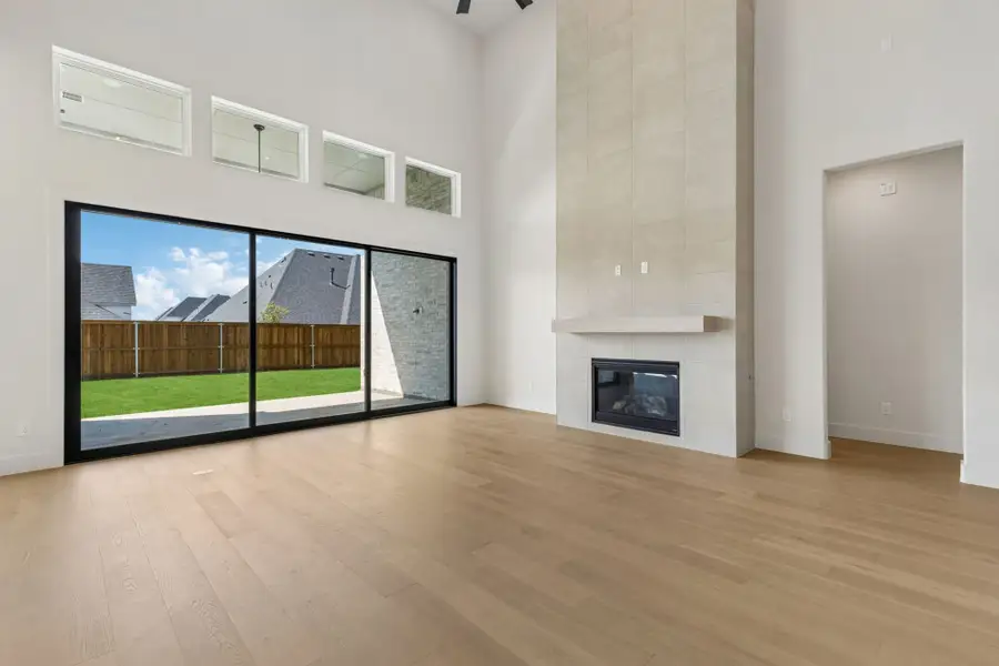 Spacious, unfurnished interior of a new home in StarView, Prosper (Image 23).
