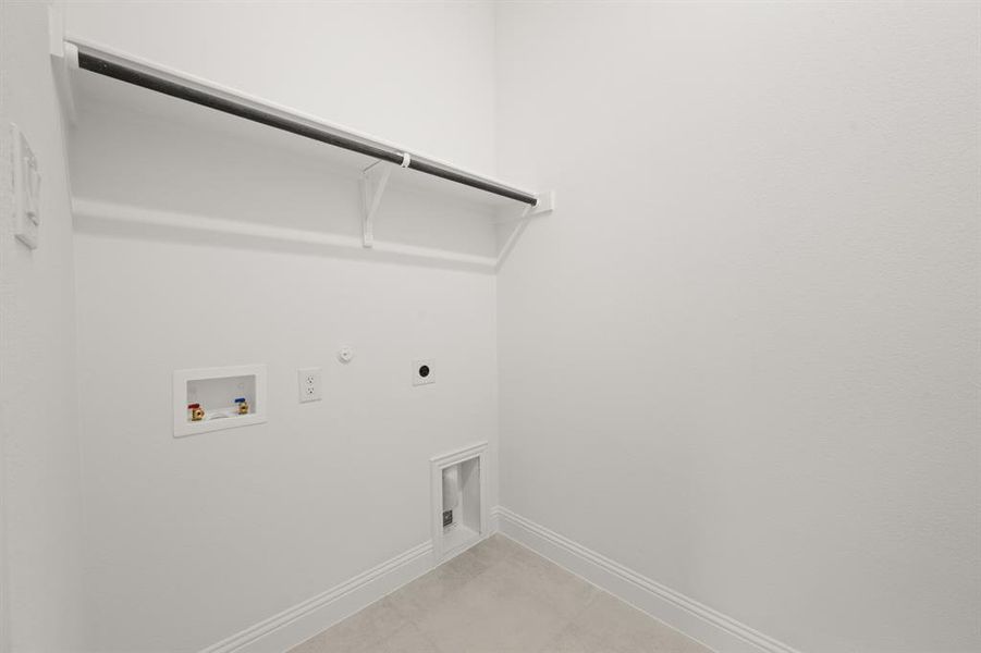 1536 Euclid- Utility-1 1536 Euclid- Utility-1