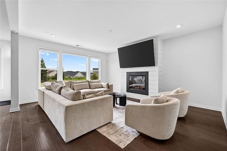 Furnished interior view inside a new home in Sweetbay Farm, Lawrenceville (Image 4).