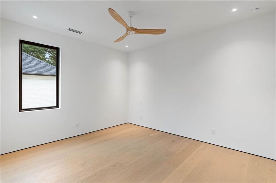 Spacious, unfurnished interior of a new home in , Atlanta (Image 24). Spacious, unfurnished interior of a new home in , Atlanta (Image 24).