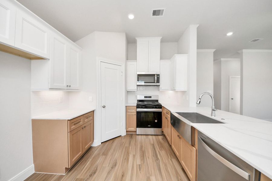 Furnished interior view inside a new home in Grand Oaks Reserve, Cleveland (Image 8).
