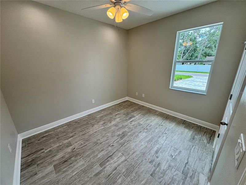 Spacious, unfurnished interior of a new home in , Dade City (Image 61).