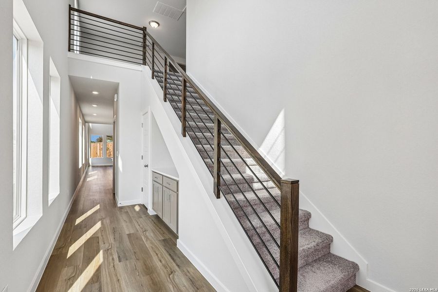 Spacious, unfurnished interior of a new home in Weston Oaks, San Antonio (Image 32).