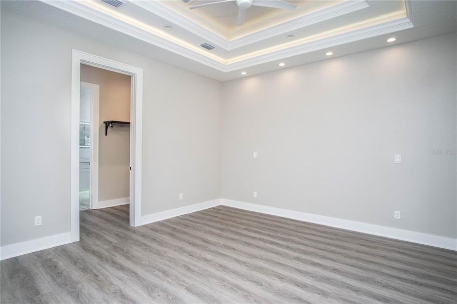 Spacious, unfurnished interior of a new home in , Dunnellon (Image 14).