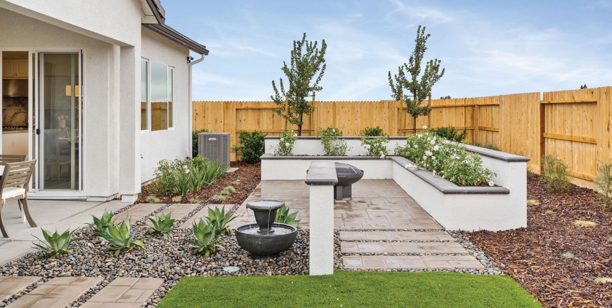 1440x724 Cypress-Backyard