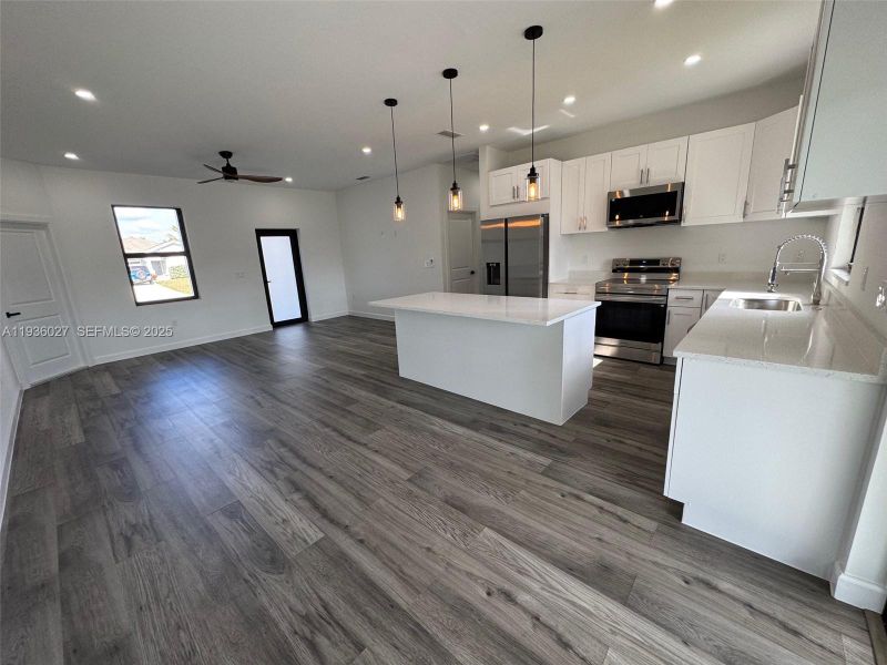 Image 34 of a home in .