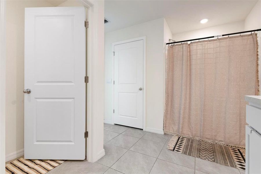 Image 44 of a home in Bella Lago.