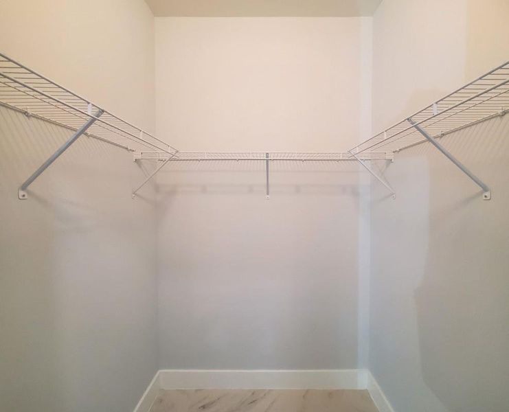 Spacious, unfurnished interior of a new home in , Davie (Image 36).