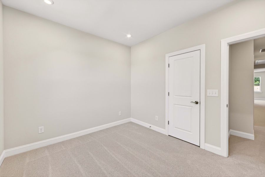 Spacious, unfurnished interior of a new home in Old Town Village, Waxhaw (Image 36). Spacious, unfurnished interior of a new home in Old Town Village, Waxhaw (Image 36).