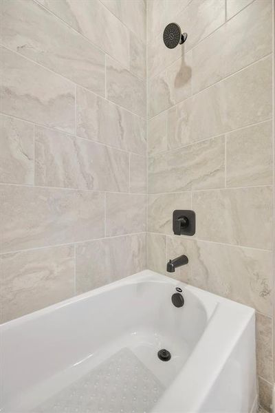 Close-up of interior finishes inside a home in , Palmetto (Image 24).
