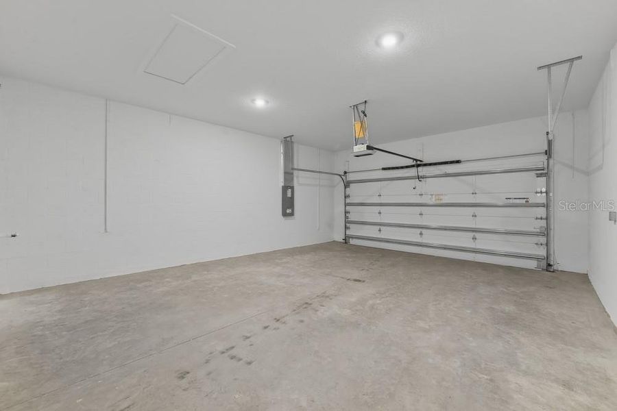 Spacious, unfurnished interior of a new home in Skye Ranch Community Group Page, Sarasota (Image 17). Spacious, unfurnished interior of a new home in Skye Ranch Community Group Page, Sarasota (Image 17).