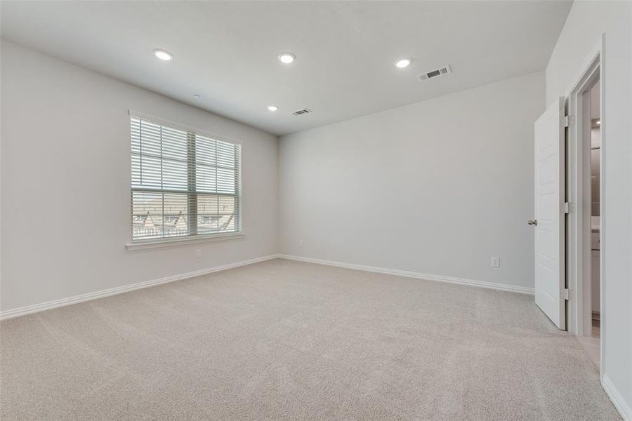 Spacious, unfurnished interior of a new home in , Frisco (Image 25). Spacious, unfurnished interior of a new home in , Frisco (Image 25).