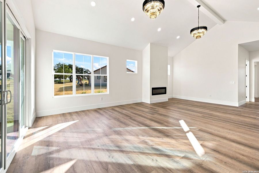 Spacious, unfurnished interior of a new home in , Bandera (Image 45).