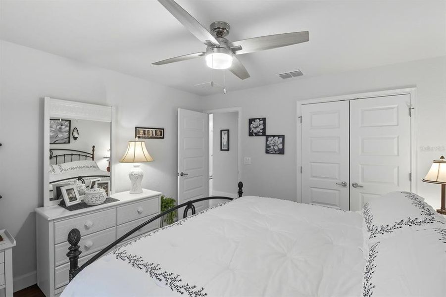 Furnished interior view inside a new home in , Dunnellon (Image 9).