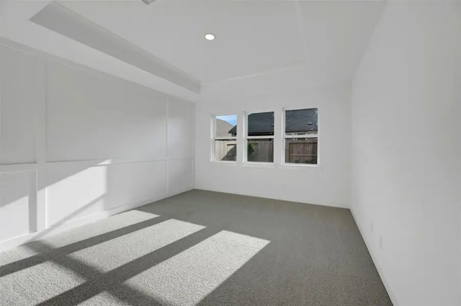 Spacious primary suite