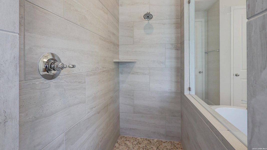 Close-up of interior finishes inside a home in Ladera, San Antonio (Image 18).