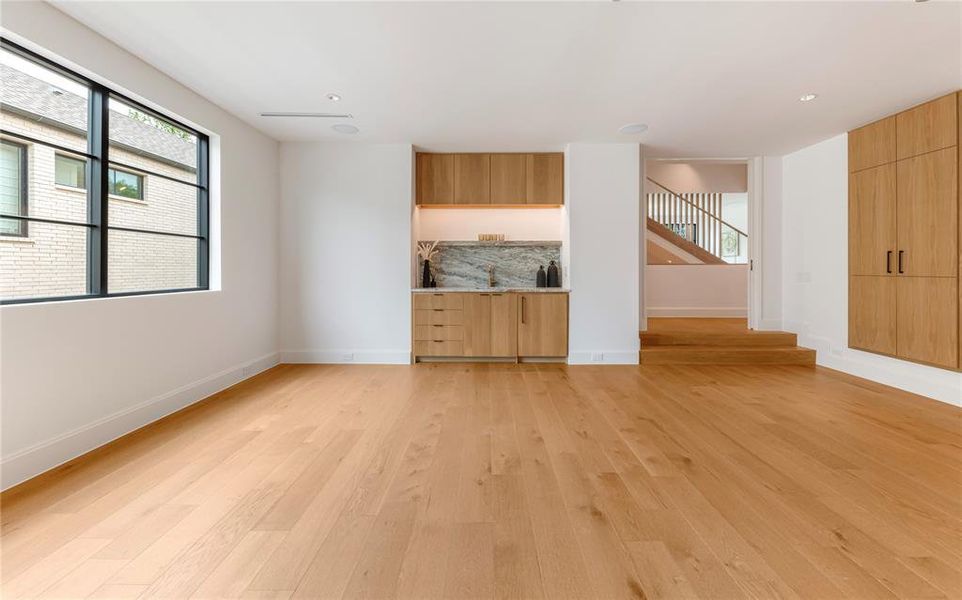 Spacious, unfurnished interior of a new home in , University Park (Image 20).