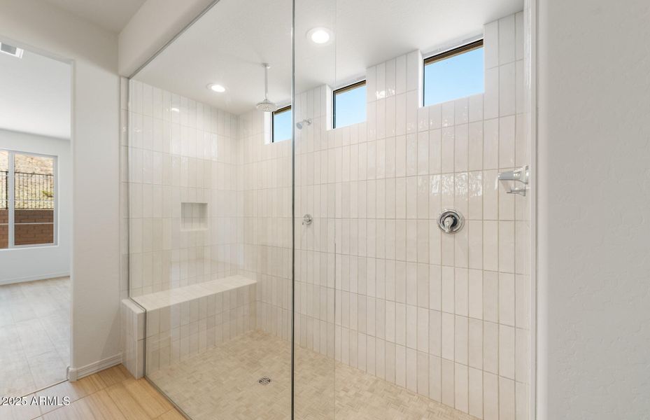 Owner's Bathroom Owner's Bathroom