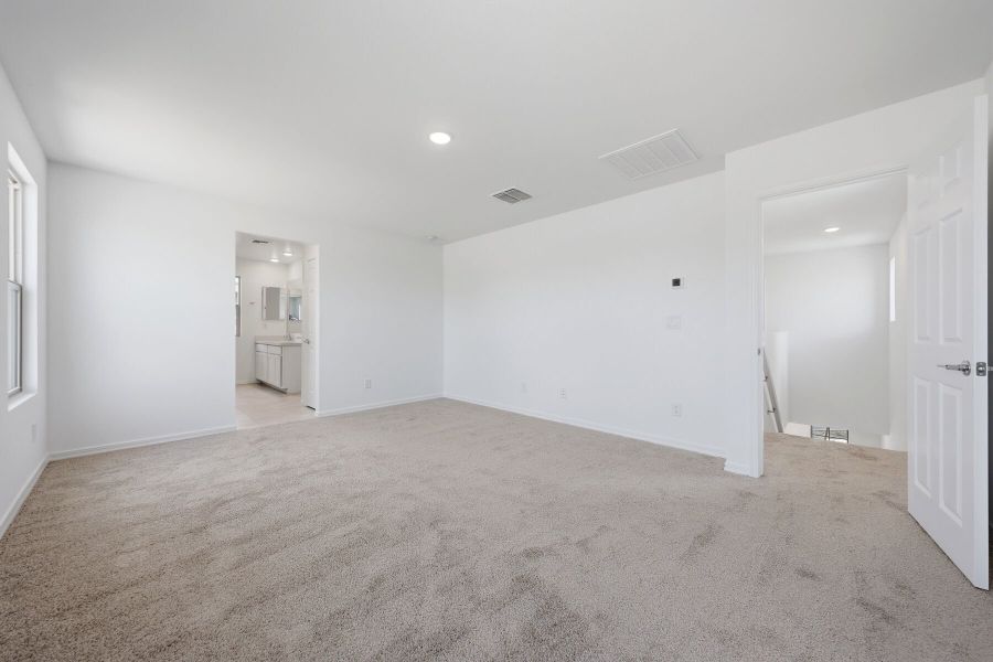 Representative unfurnished interior of a home built from the Fawn by Mattamy Homes in Baker Farms, Phoenix (Image 20).