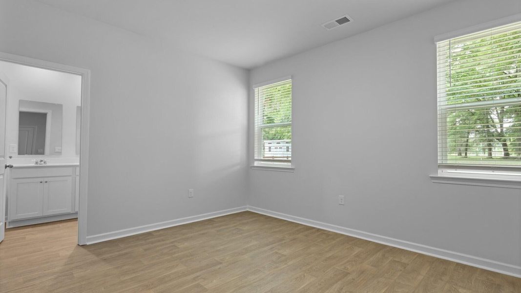 Spacious, unfurnished interior of a new home in North Shore, Summerton (Image 12).